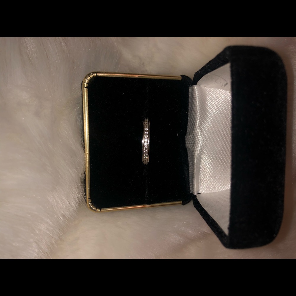 Real diamond ring - Picture 4 of 8